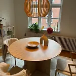 Central Lejlighed Med Udsigt Til Parken